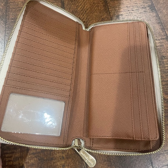 Michael Kors Leather Wallet - Picture 4 of 5